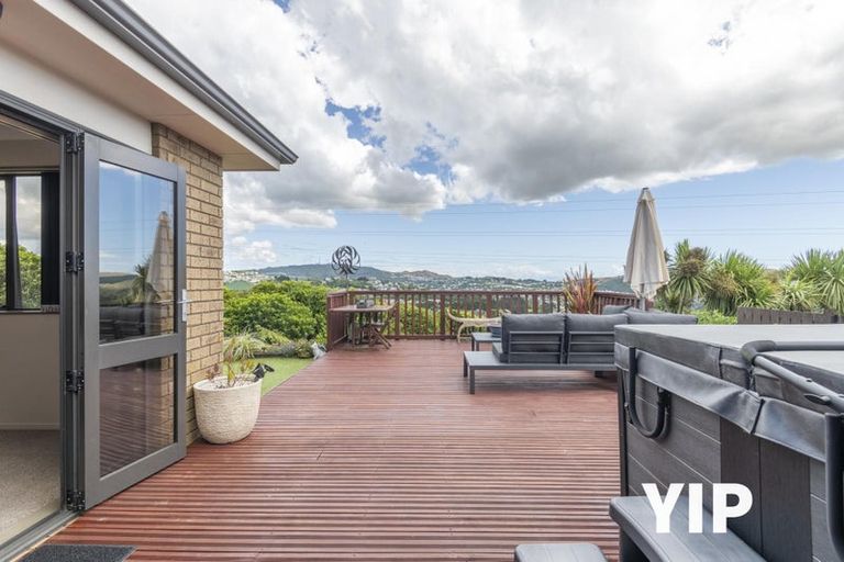 Photo of property in 30 Cedarwood Street, Woodridge, Wellington, 6037