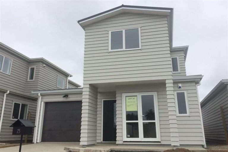 Photo of property in 25 Divide Loop, Takanini, 2112