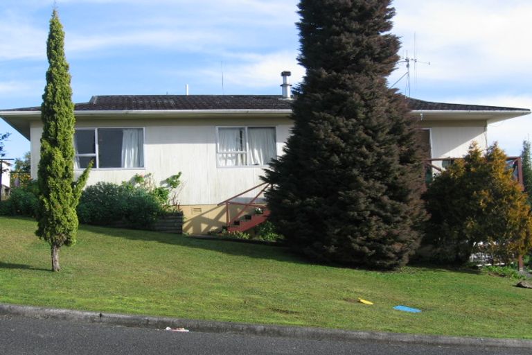 Photo of property in 5 El Viso Place, Te Kamo, Whangarei, 0112