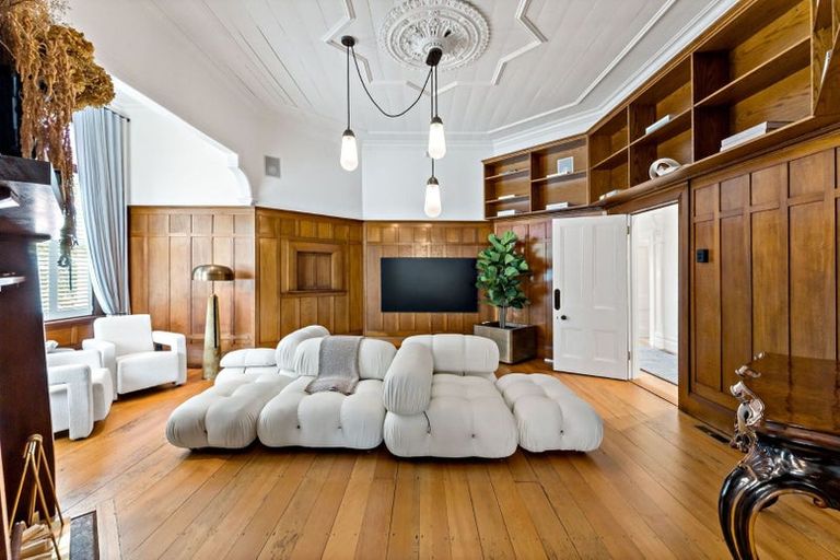 Photo of property in 65 Marine Parade, Herne Bay, Auckland, 1011