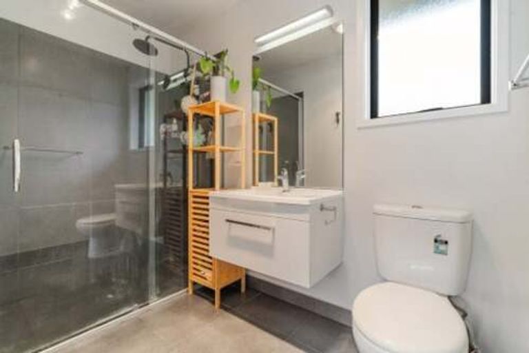 Photo of property in 25 Captain Mitchell Drive, Opaheke, Papakura, 2113