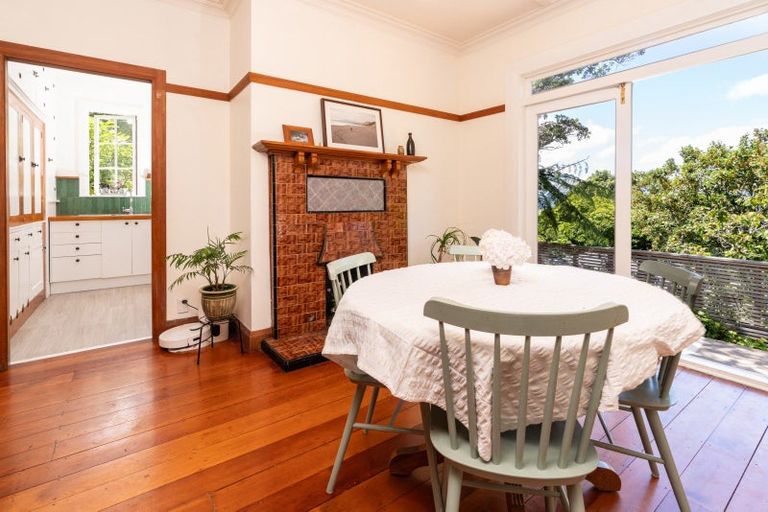 Photo of property in 45b Mana Street, Vogeltown, Wellington, 6021