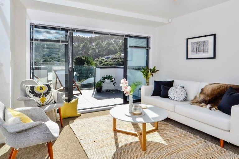 Photo of property in 19 Akeake Lane, Manurewa, Auckland, 2102