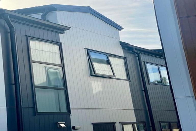 Photo of property in 13b Parkview Place, Pakuranga, Auckland, 2010