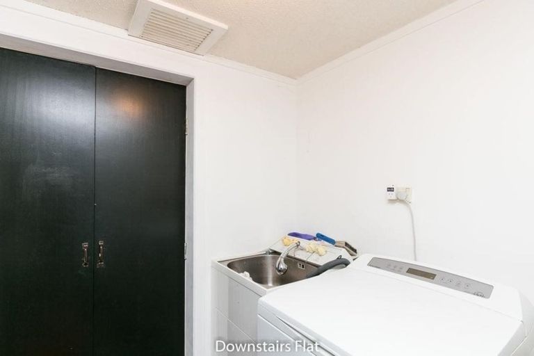 Photo of property in 28 Jane Grove, Paparangi, Wellington, 6037