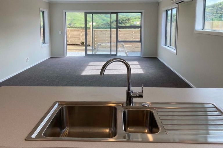 Photo of property in 27 Kairaumati Crescent, Kelson, Lower Hutt, 5010