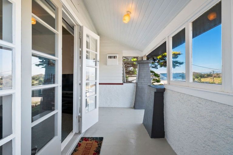 Photo of property in 27 Bond Street, Foxton Beach, Foxton, 4815