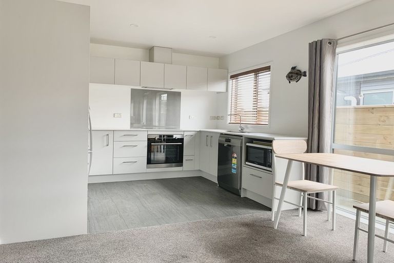 Photo of property in 6a Kirk Street, Waiuku, 2123