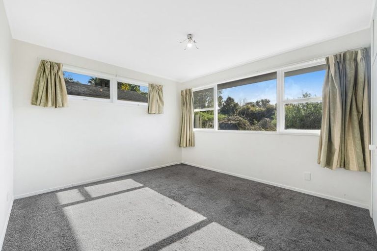 Photo of property in 1 Beldon Place, Pakuranga Heights, Auckland, 2010