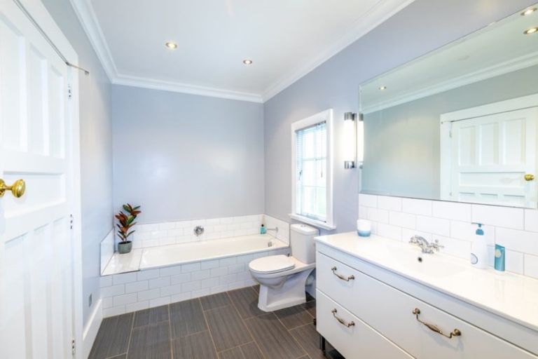 Photo of property in 1 Thornycroft Street, Fendalton, Christchurch, 8052