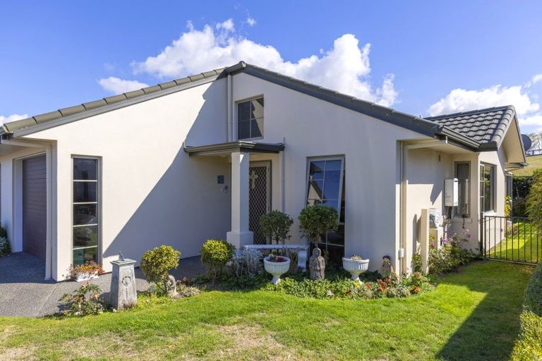 Photo of property in 4 Lakeridge Close, Rangatira Park, Taupo, 3330