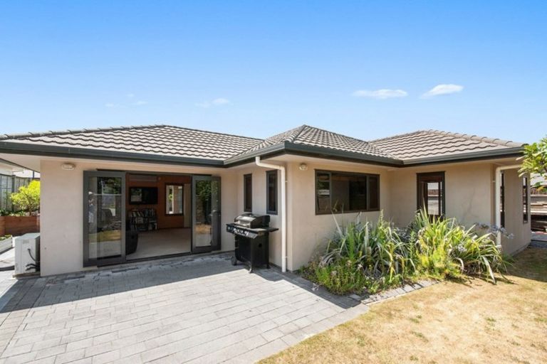 Photo of property in 2/6 Woburn Place, Nukuhau, Taupo, 3330