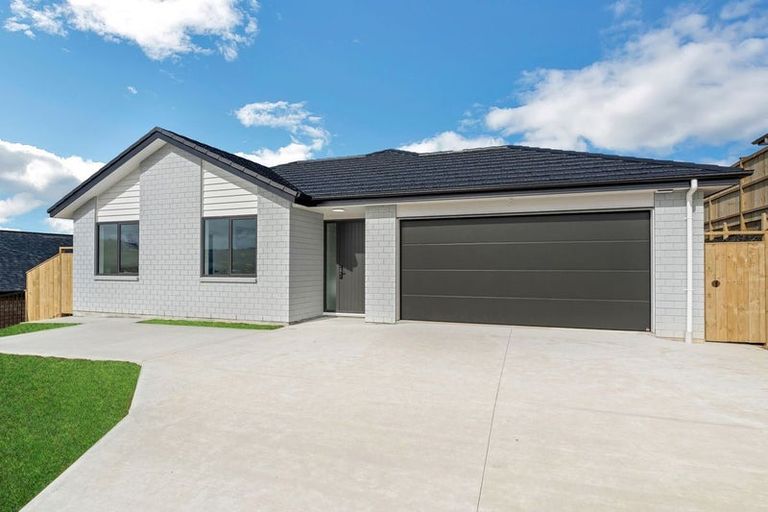 Photo of property in 5 Dolcetto Place, Pokeno, 2402