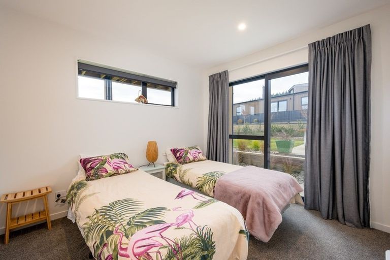 Photo of property in 9 Barclay Place, Wanaka, 9305