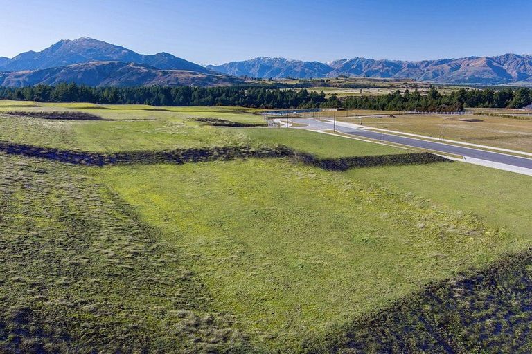 Photo of property in Northlake, 4 Carrickmore Crescent, Wanaka, 9305