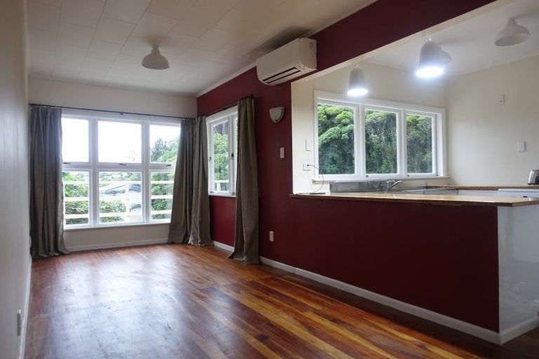 Photo of property in 64 Verviers Street, Karori, Wellington, 6012