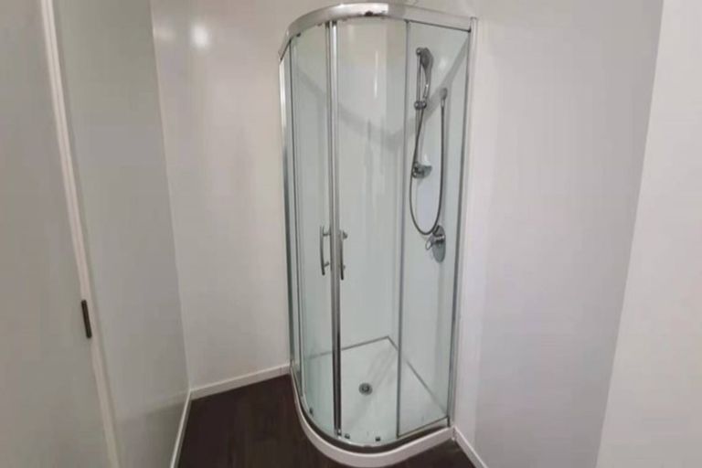 Photo of property in 48 Tauhinu Road, Greenhithe, Auckland, 0632