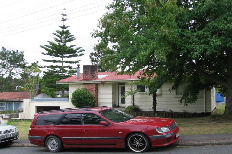 Photo of property in 31 Saffron Street, Birkdale, Auckland, 0626