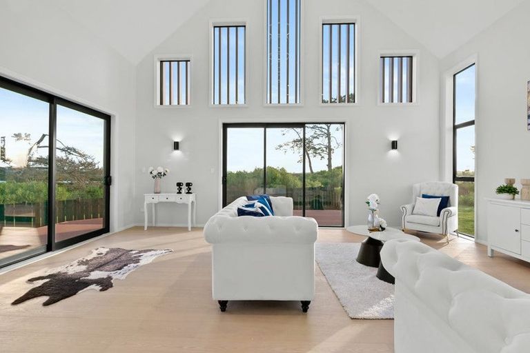 Photo of property in 28 Catalina Avenue, Rosehill, Papakura, 2113