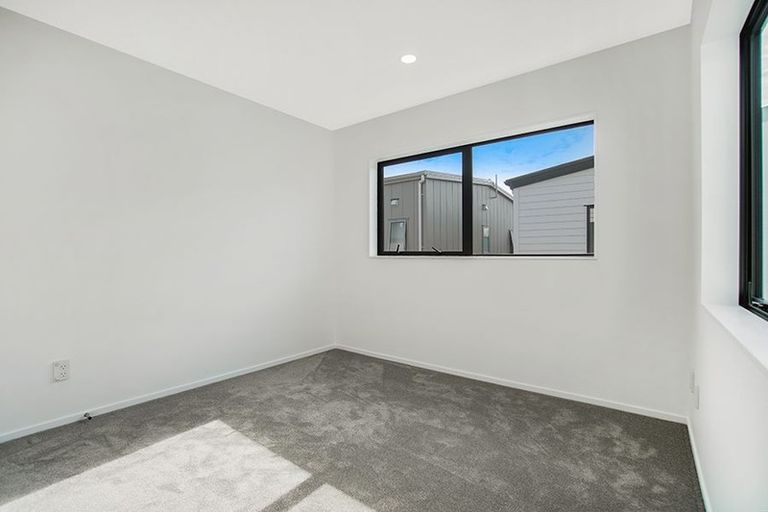 Photo of property in 74 Bellbird Street, Papakura, 2110