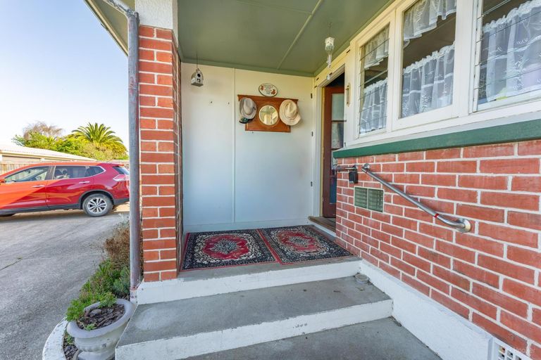 Photo of property in 25 Hughes Street, Waimate, 7924