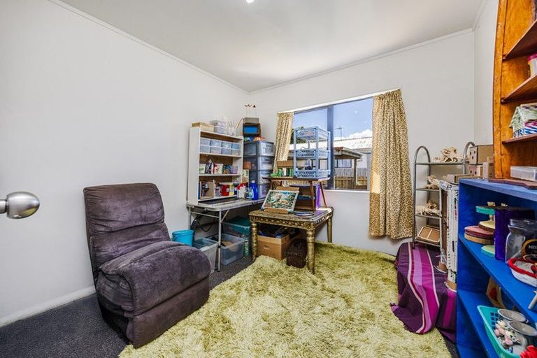 Photo of property in 18 Solveig Place, Randwick Park, Auckland, 2105