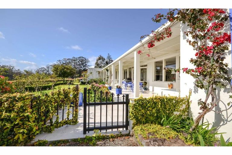 Photo of property in 165 Kerikeri Road, Kerikeri, 0230