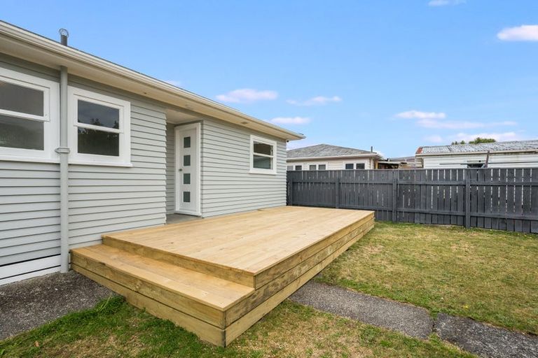 Photo of property in 76 Peel Place, Wainuiomata, Lower Hutt, 5014