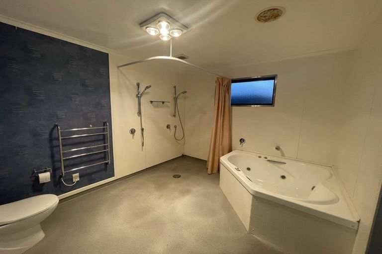 Photo of property in 38 Holloway Street, Waikiwi, Invercargill, 9810