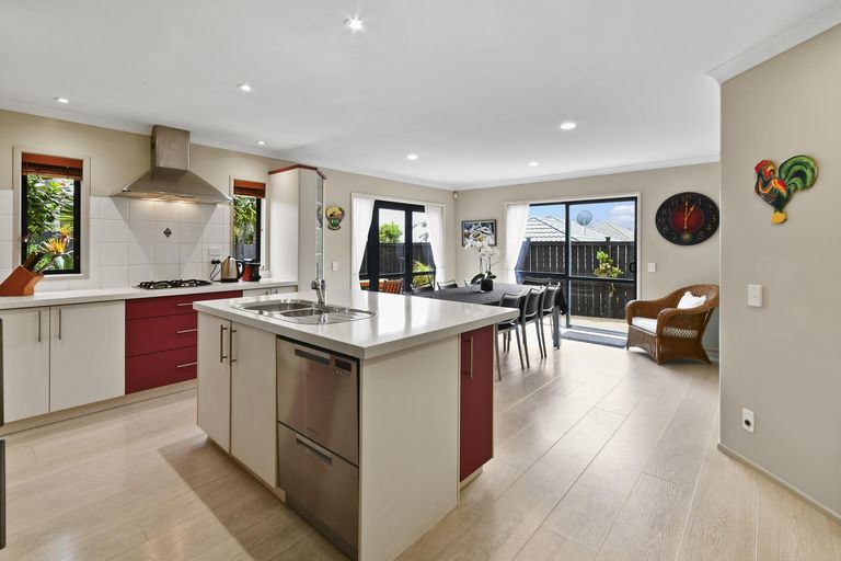 Photo of property in 12 Phoenicia Court, The Gardens, Auckland, 2105