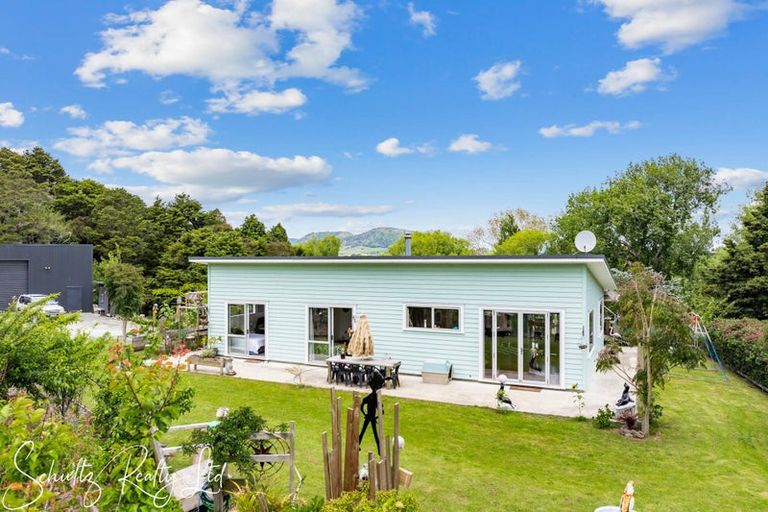 Photo of property in 37 Willow Lane, Maungaturoto, 0588