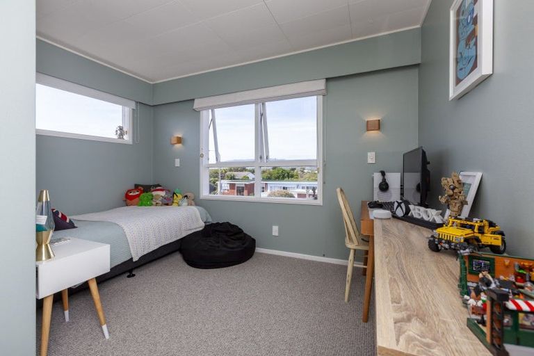 Photo of property in 30 Newry Road, Raumati Beach, Paraparaumu, 5032