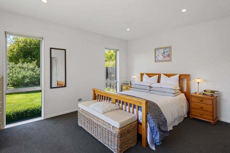 Photo of property in 104 Wairakei Road, Bryndwr, Christchurch, 8052