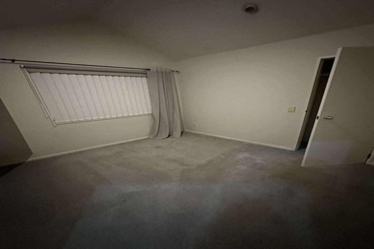 Photo of property in 2c Glen Road, Ranui, Auckland, 0612