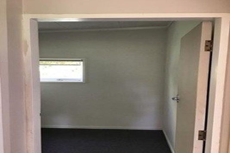 Photo of property in 63 Puriri Road, Waikanae, 5036