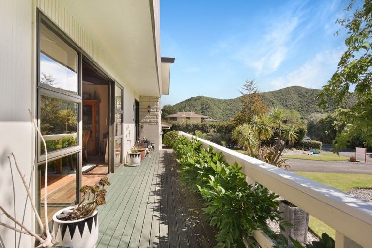 Photo of property in 3 Bayview Drive, Waikawa, Picton, 7220