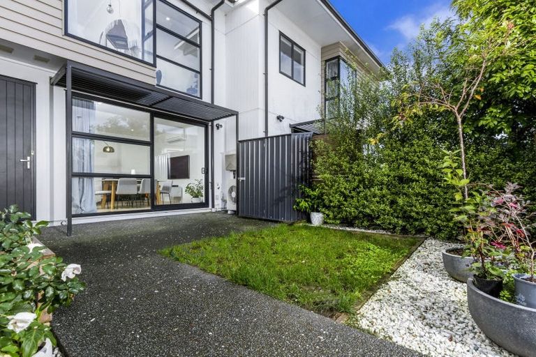 Photo of property in 36 Sidney Wallingford Way, Hobsonville, Auckland, 0616