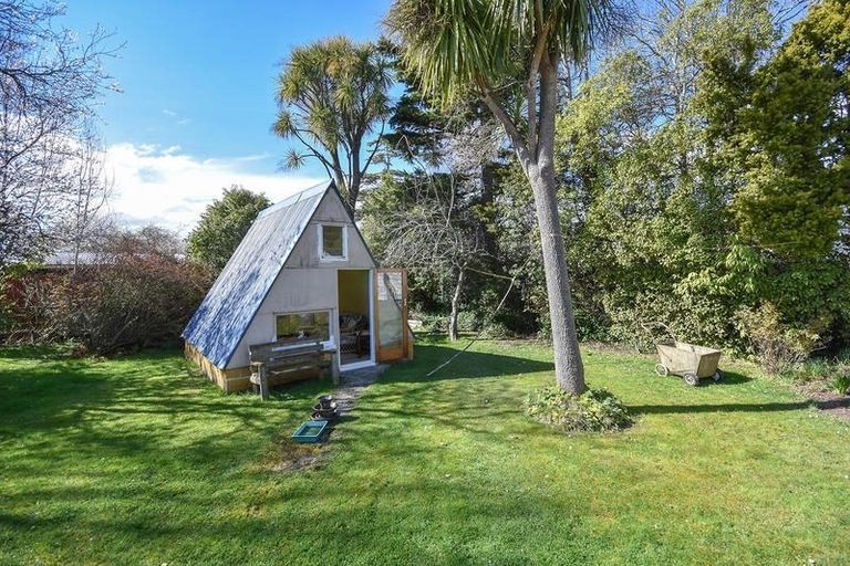 Photo of property in 7 Castle Street, Waihola, Milton, 9073