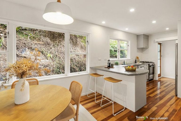 Photo of property in 17 Beach Street, Island Bay, Wellington, 6023