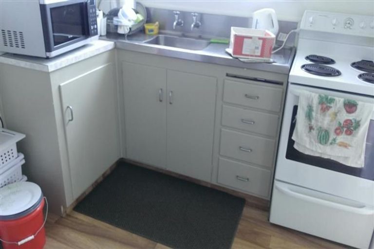 Photo of property in 1/42-44 Opaheke Road, Opaheke, Papakura, 2113