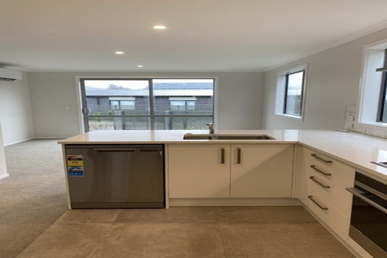 Photo of property in 13 Karearea Avenue, Kenepuru, Porirua, 5022