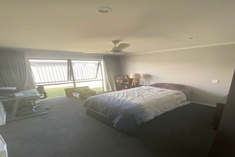 Photo of property in 72 Tabraham Crescent, Pyes Pa, Tauranga, 3112