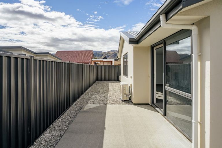 Photo of property in 2 Wicklow Street, Cromwell, 9310