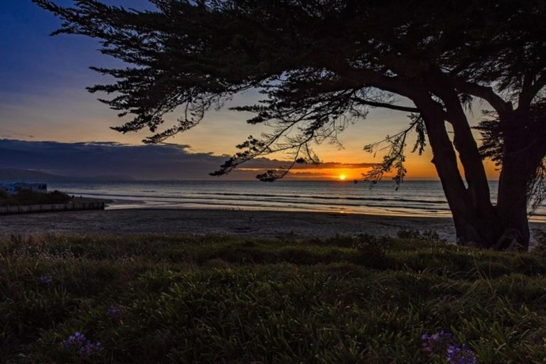 Photo of property in 23 Groves Road, Raumati Beach, Paraparaumu, 5032