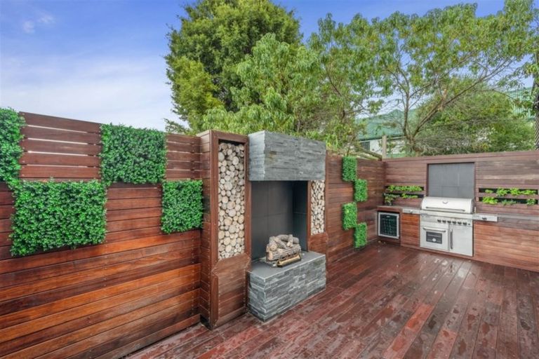 Photo of property in 15a Dickens Street, Addington, Christchurch, 8024