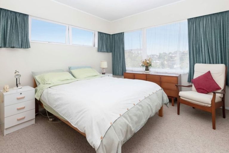 Photo of property in 22 Haseler Crescent, Howick, Auckland, 2014