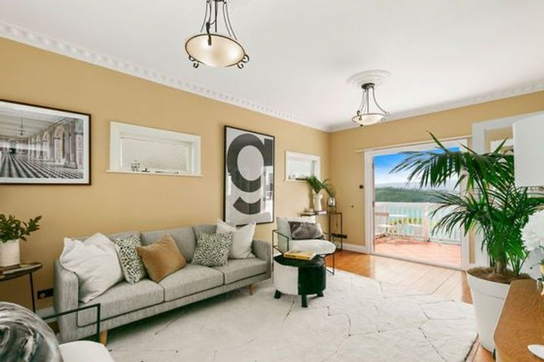 Photo of property in 61 Overtoun Terrace, Hataitai, Wellington, 6021