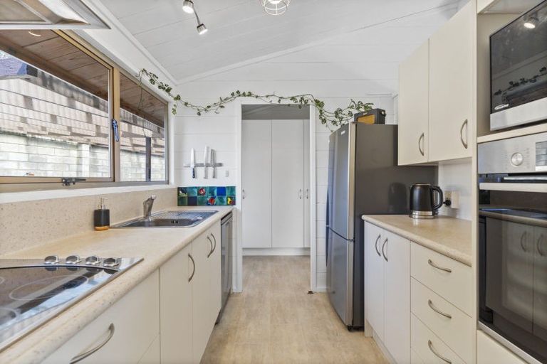 Photo of property in 175a Mokoia Road, Birkenhead, Auckland, 0626