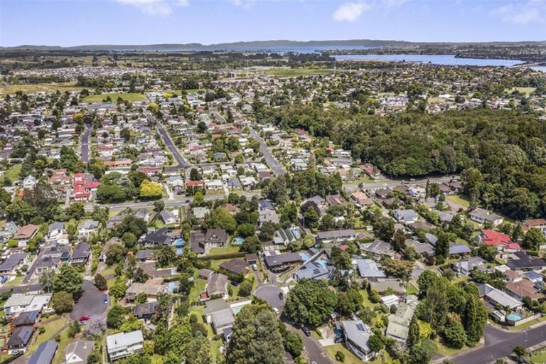 Photo of property in 8 Bushlands Place, Opaheke, Papakura, 2113