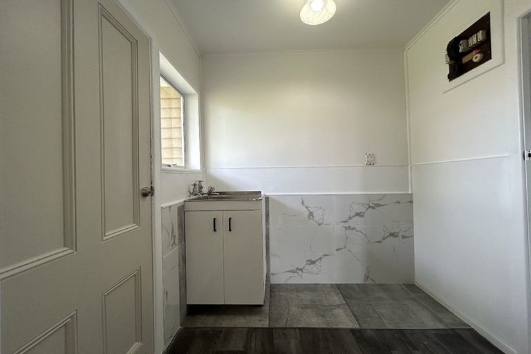 Photo of property in 23 Ronald Place, Manurewa, Auckland, 2102